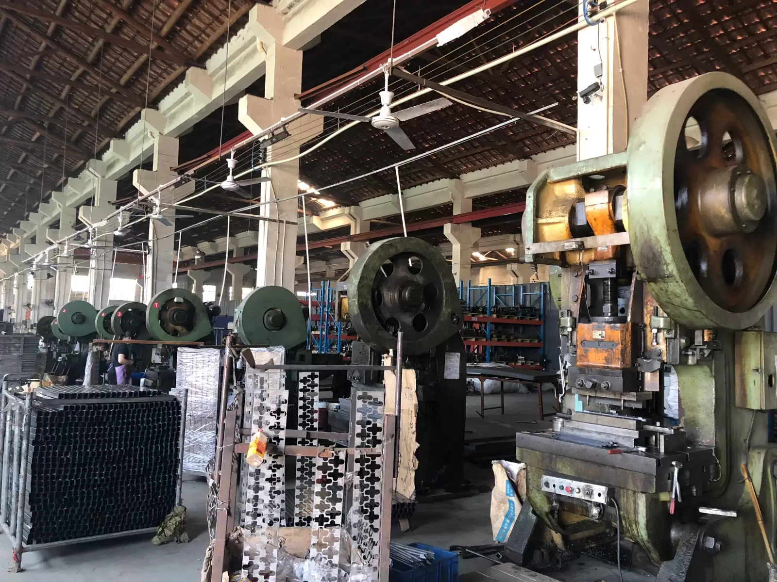 skyland-factory (1)